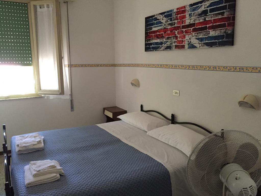 Hotel Zaghini Ріміні Номер фото