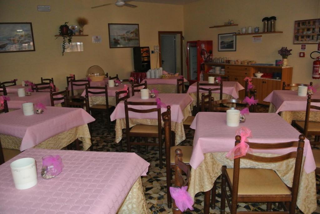 Hotel Zaghini Ріміні Екстер'єр фото