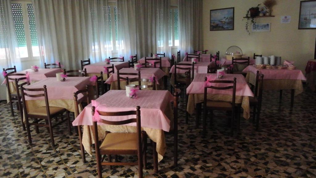 Hotel Zaghini Ріміні Екстер'єр фото