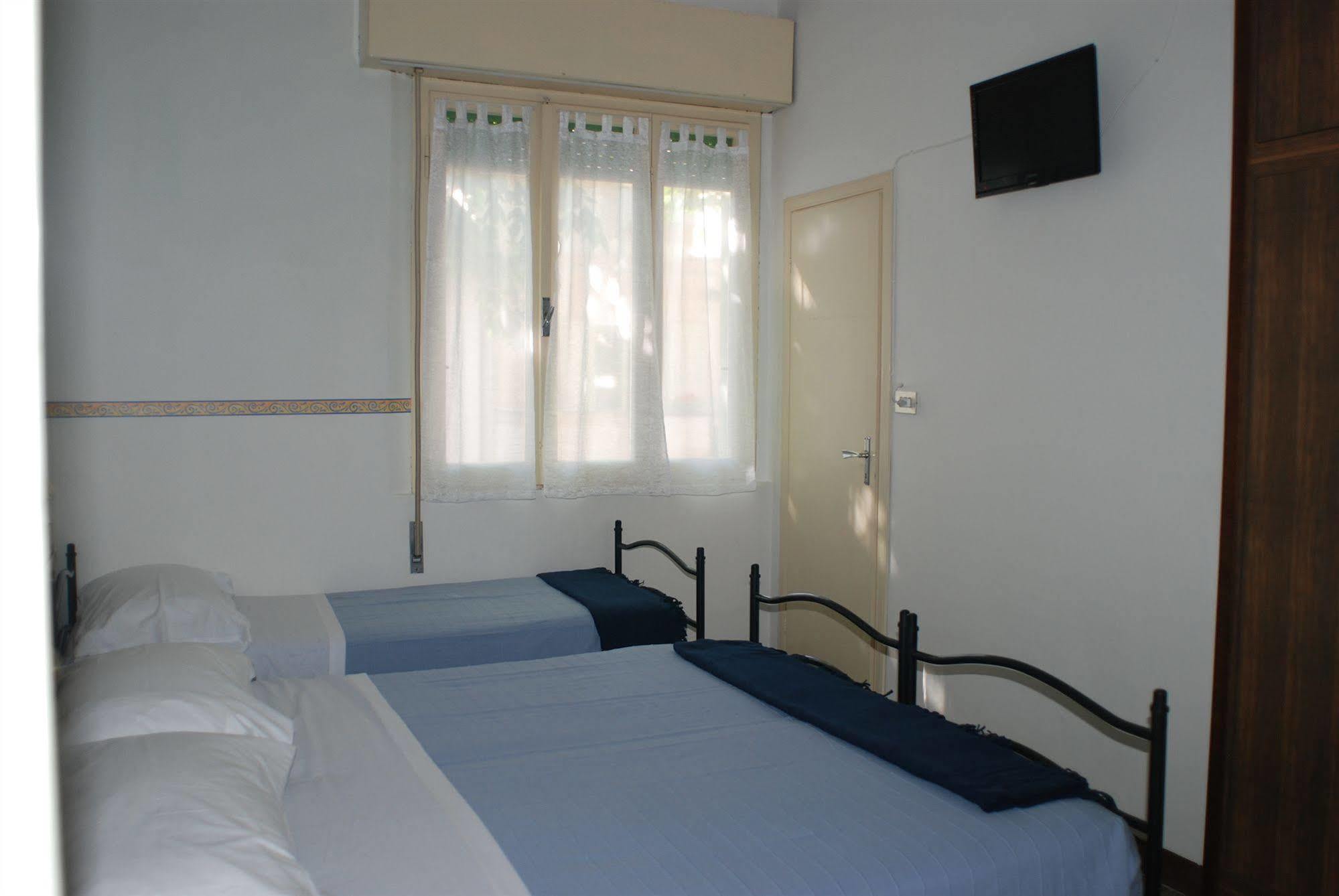 Hotel Zaghini Ріміні Екстер'єр фото